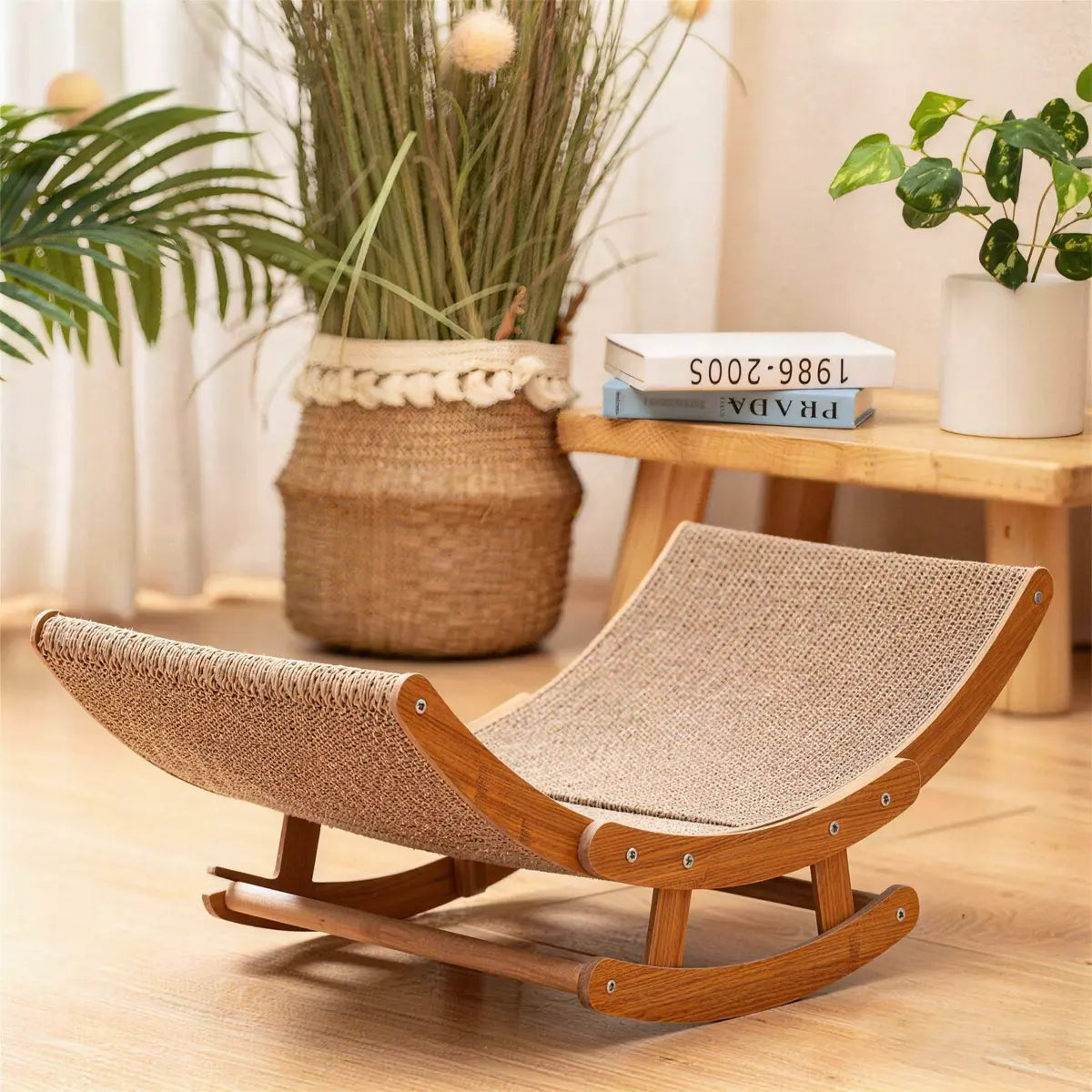 Elegant Bohemian Rocking Cat Scratcher Bed for Indoor Cats, Natural Sisal Curved Lounge with Sturdy Wooden Frame, Calming Anti-Anxiety Rocker Chair, Non-Shedding Comfortable Bed for Medium to Large Cats and Kittens, Easy Assembly