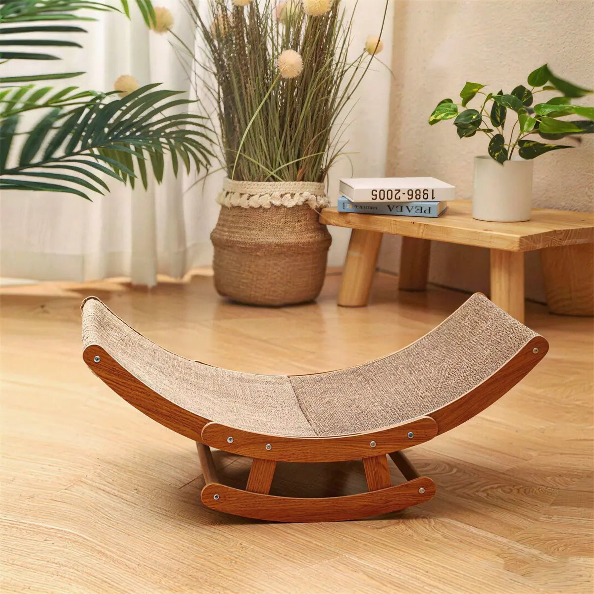 Elegant Bohemian Rocking Cat Scratcher Bed for Indoor Cats, Natural Sisal Curved Lounge with Sturdy Wooden Frame, Calming Anti-Anxiety Rocker Chair, Non-Shedding Comfortable Bed for Medium to Large Cats and Kittens, Easy Assembly